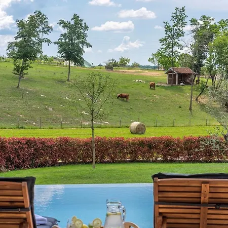 Villa Arcadia فيلة *